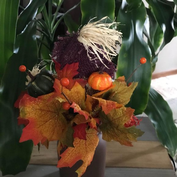 New 13" Handmade Fall Scarecrow Arrangement (Version 3) - Picture 6 of 6